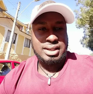 Meet your Posher, Louisbernard